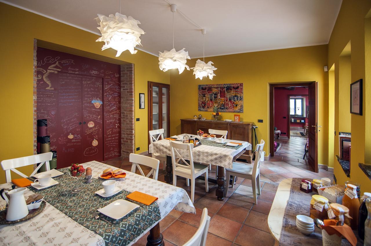 Casa Asso Di Coppe B&B Alba  Ngoại thất bức ảnh