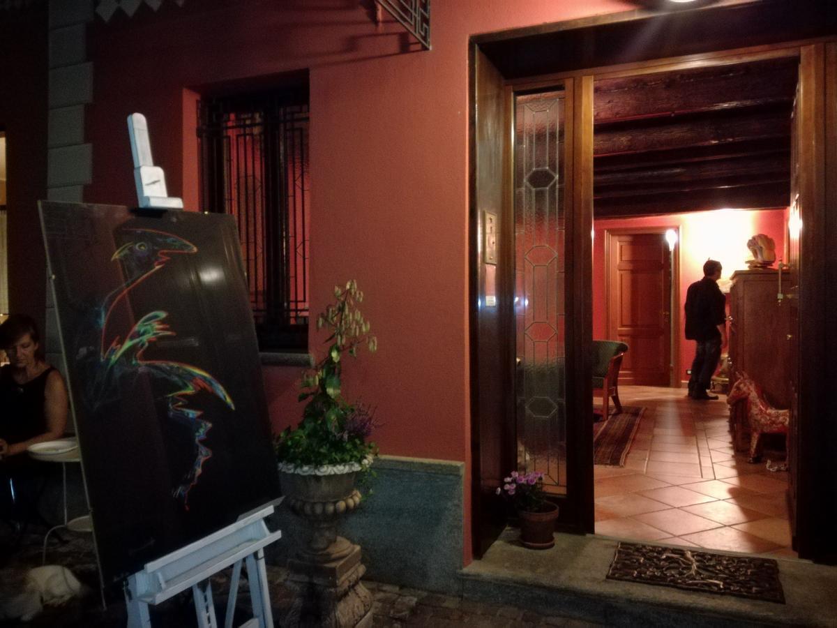Casa Asso Di Coppe B&B Alba  Ngoại thất bức ảnh